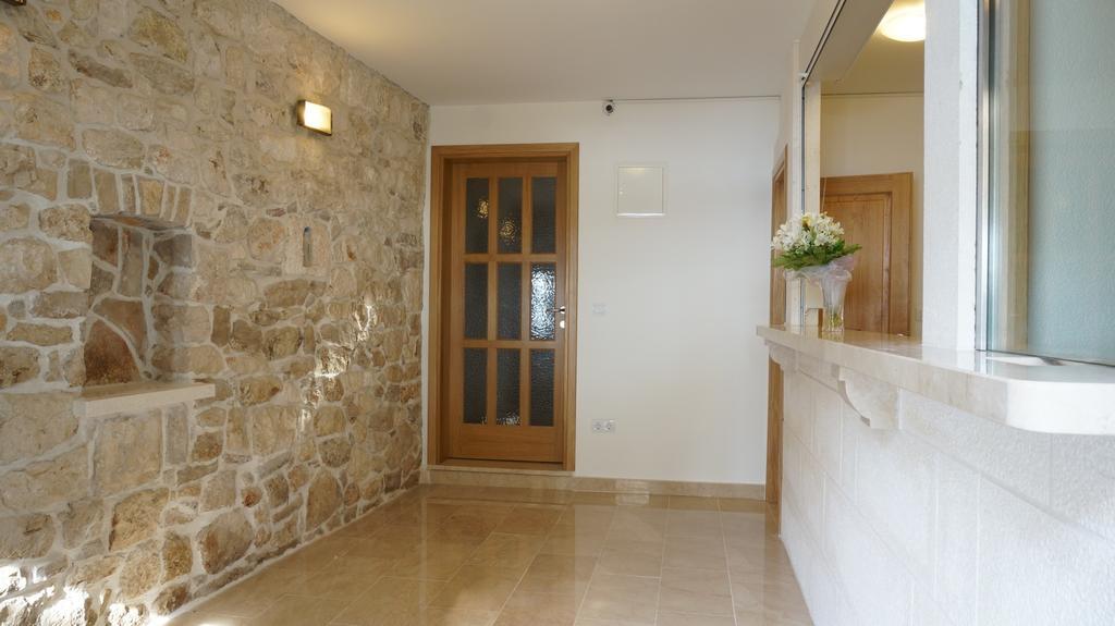Guest House Jere Old Town Rogoznica  Extérieur photo