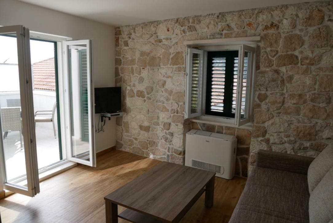 Guest House Jere Old Town Rogoznica  Extérieur photo